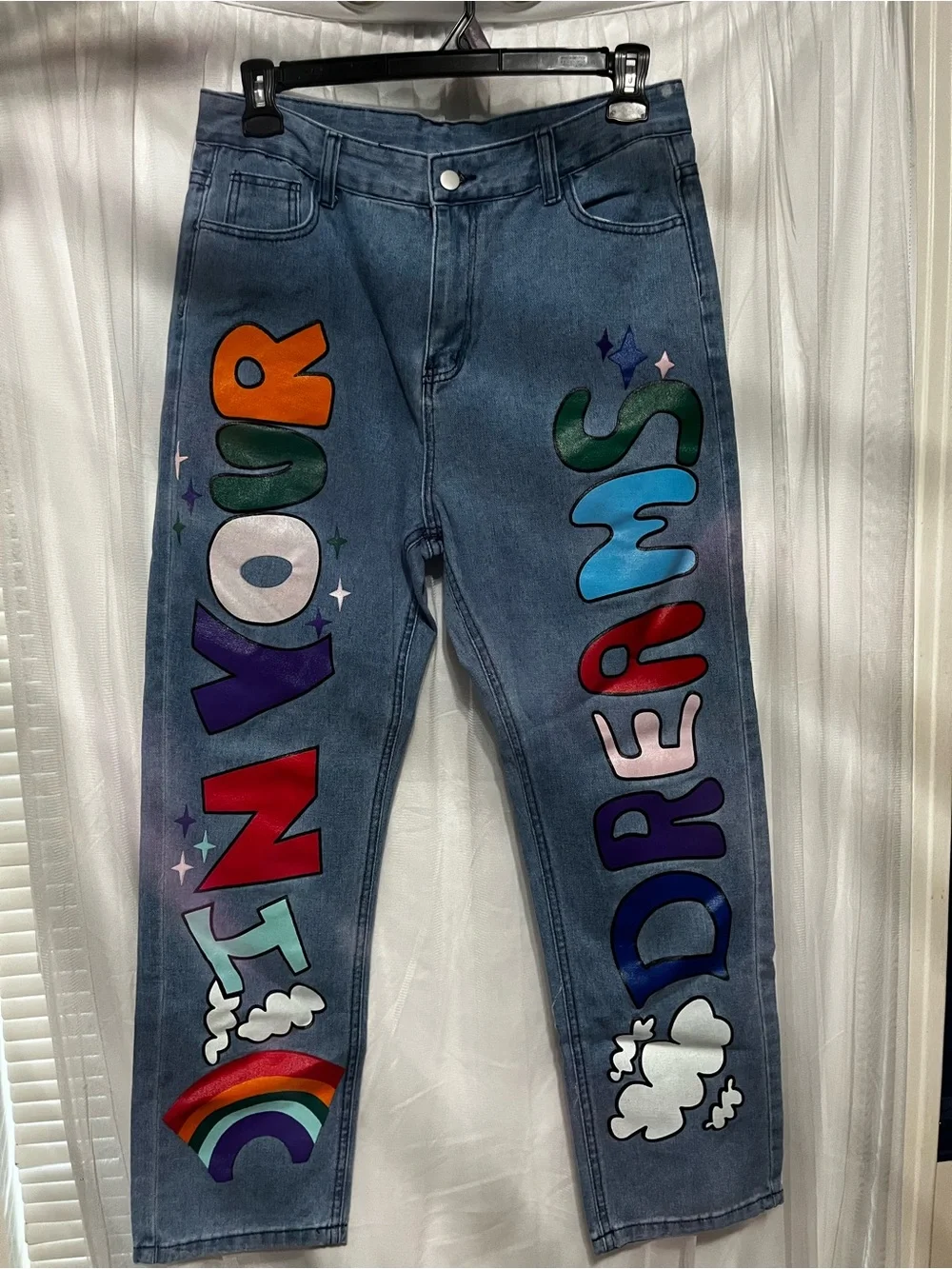 Graphic Jeans